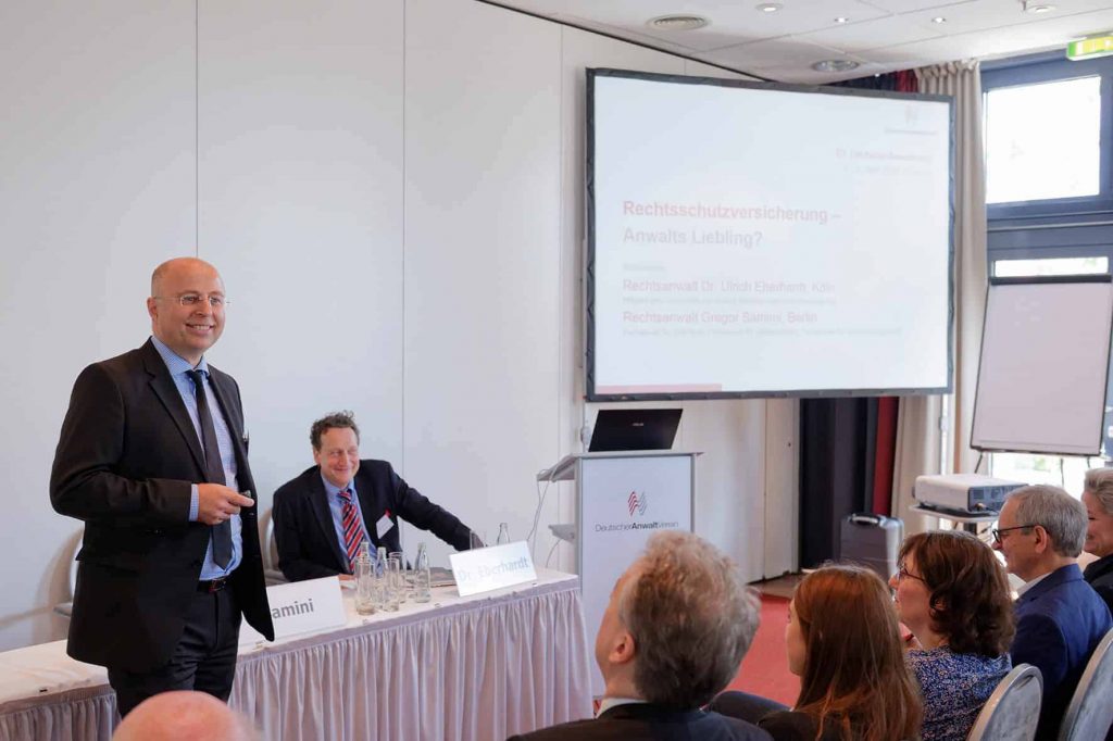 Dozenten Rechtsanwalt Gregor Samimi und Dr. Ulrich Eberhardt