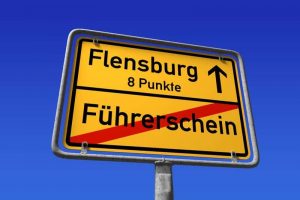 Hinweis: Führerscheinentzug ab 8 Punkten in Flensburg